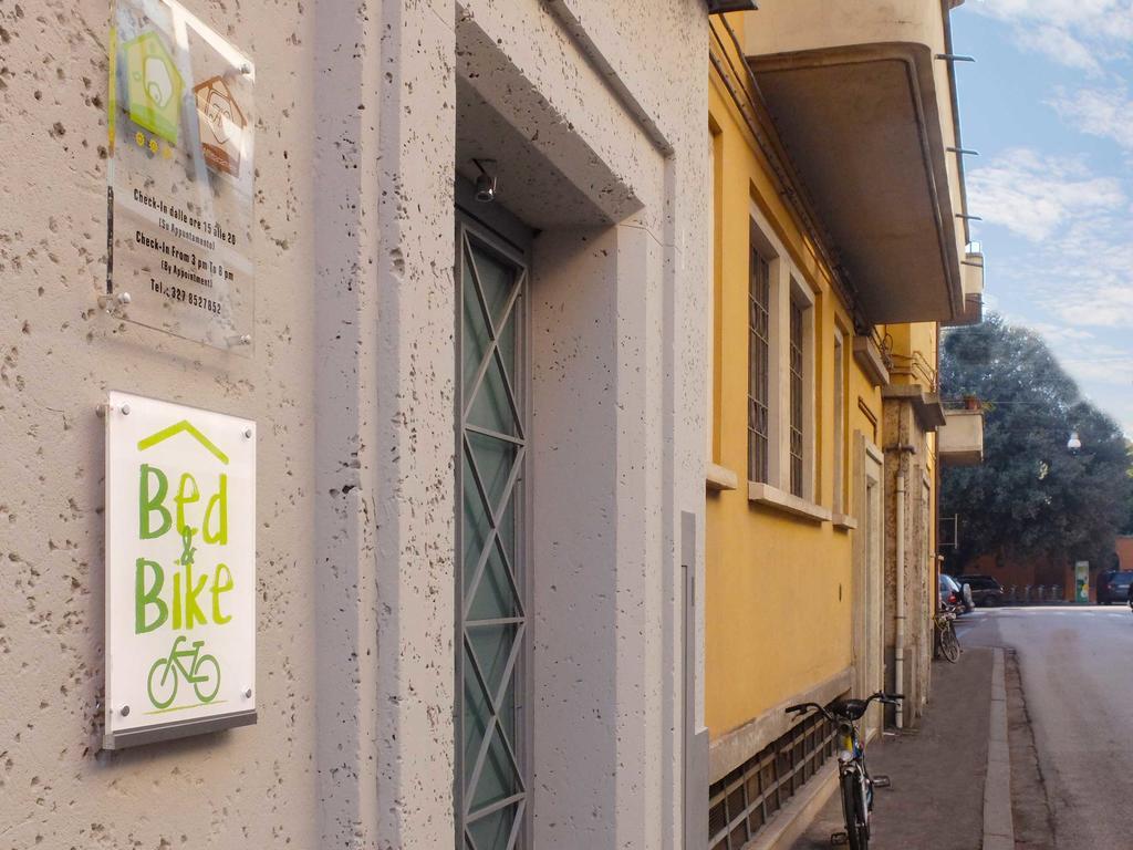 Bed & Bike Ferrara Bed & Breakfast Exterior photo